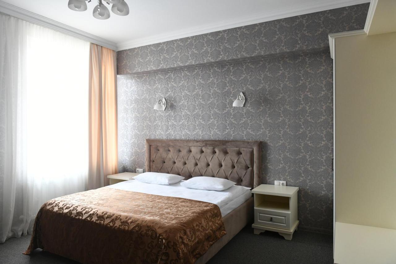 Central Hotel Soroca Exterior photo